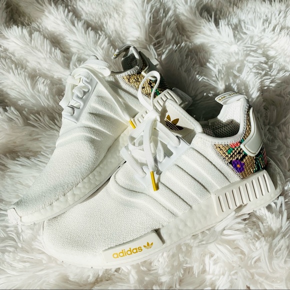 Adidas NMD R1 White Floral - Picture 2 of 6